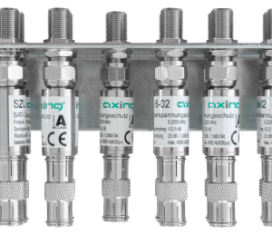 QEW 17-06 Earthing angle | two-rowed | surge protection